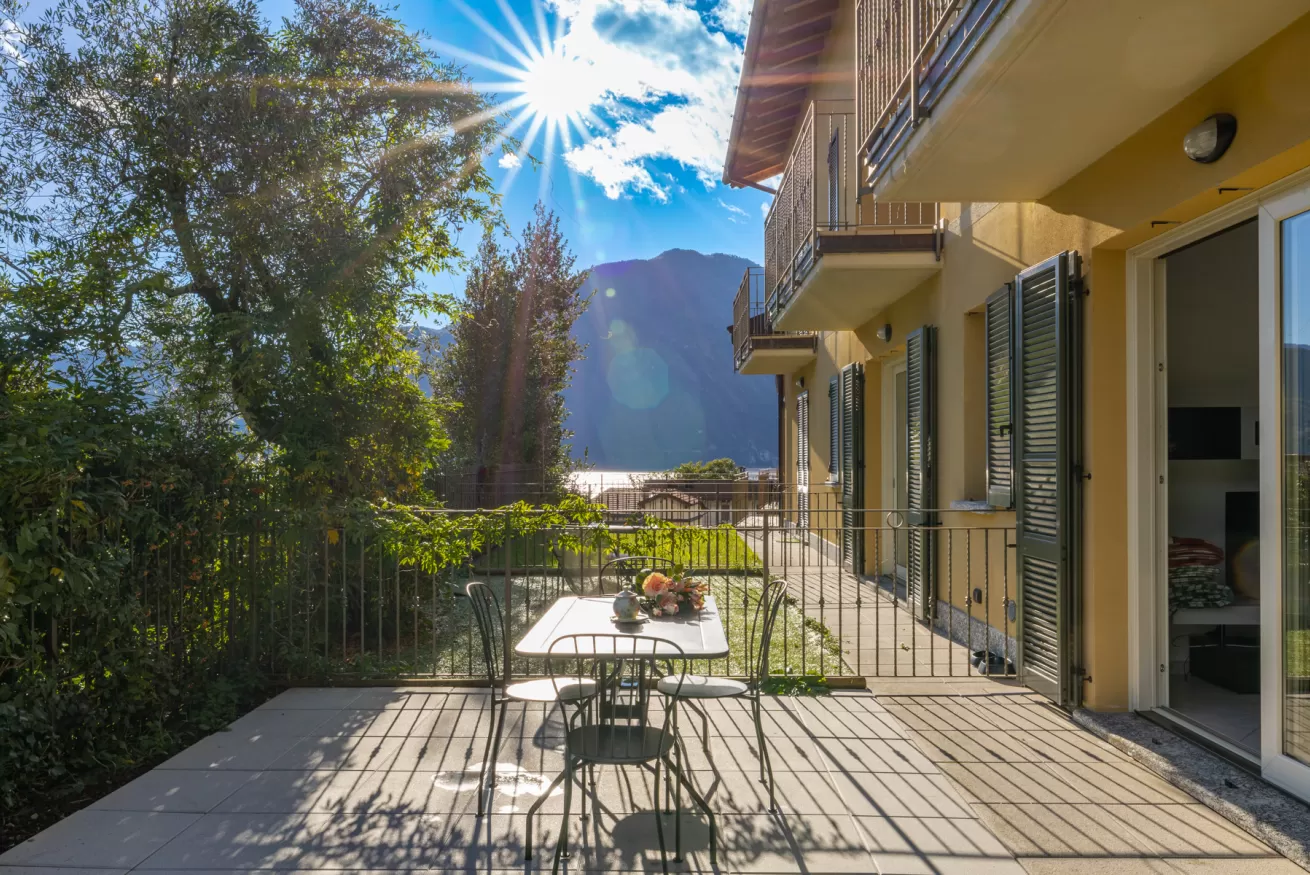 Appartamento Panoramico Vista Lago | Apartment Tulipani 2, Terrace With Lake View   Tremezzo, Como Lake | Tulipani 2 3